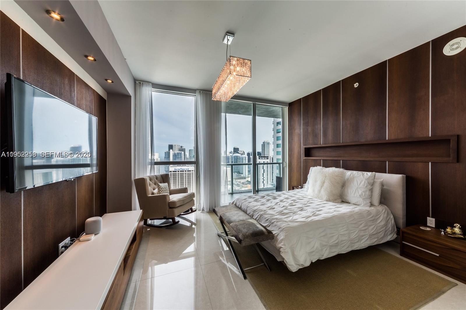 View photos, virtual tours, details... 244 Biscayne Blvd 4407