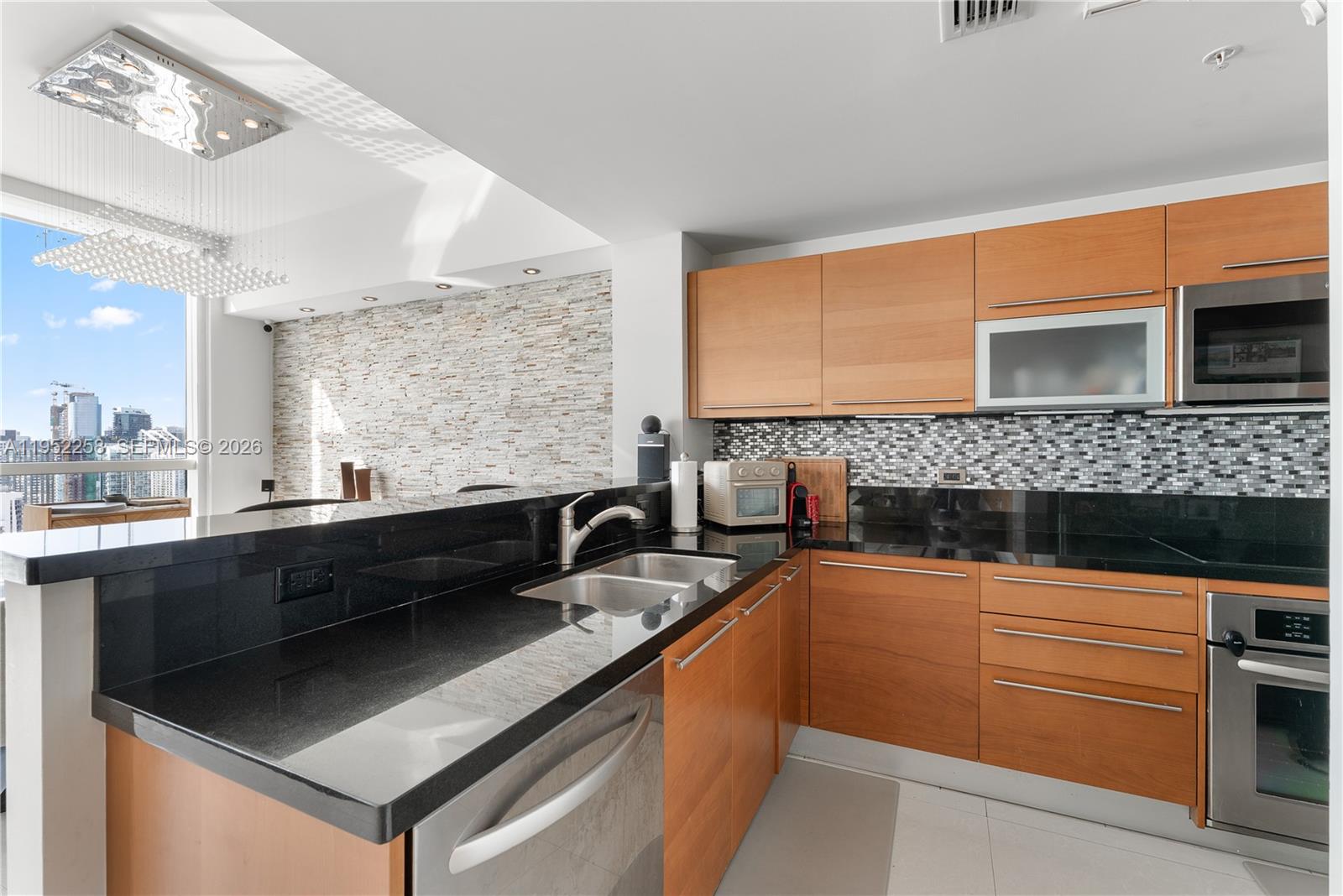 VIZCAYNE NORTH CONDO - Residential