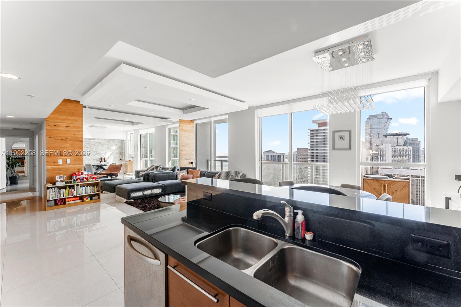 VIZCAYNE NORTH CONDO - Residential