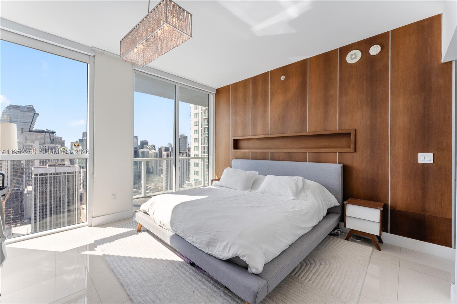 VIZCAYNE NORTH CONDO - Residential