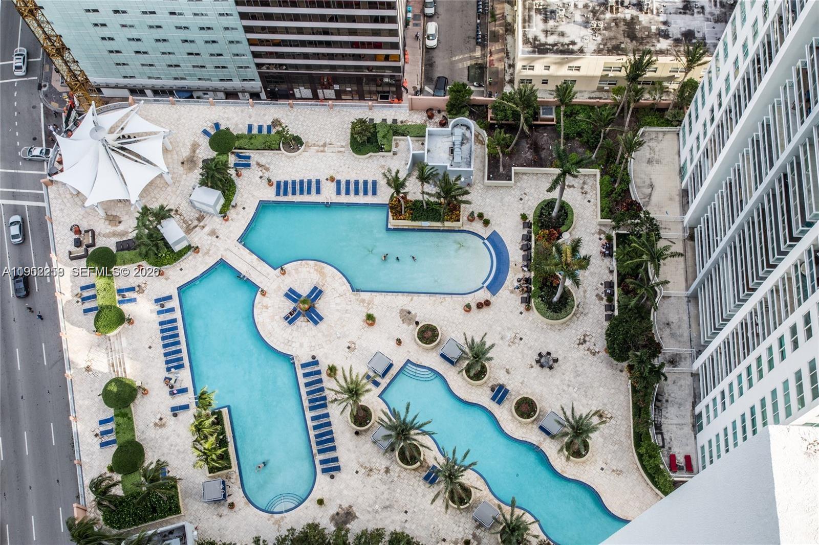 VIZCAYNE NORTH CONDO - Residential