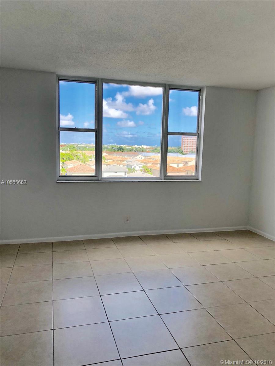 HILLCREST NO 21 CONDO - Residential