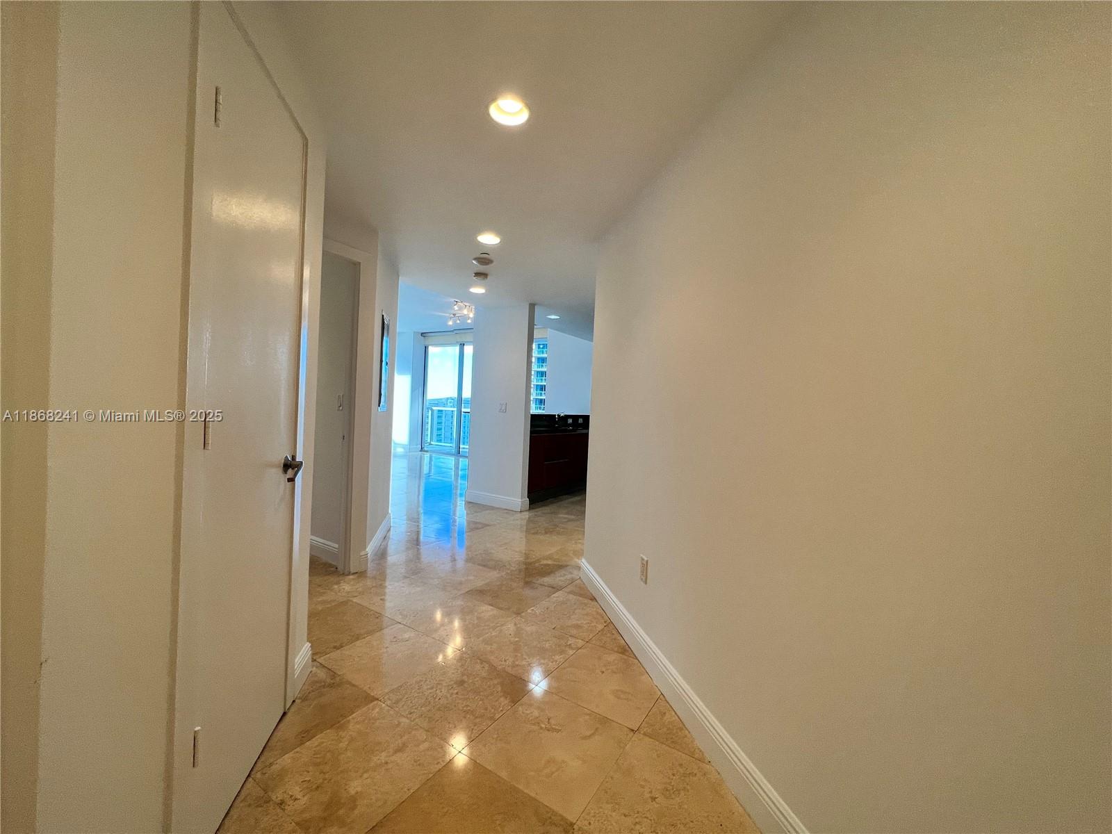1050 Brickell Ave 1514