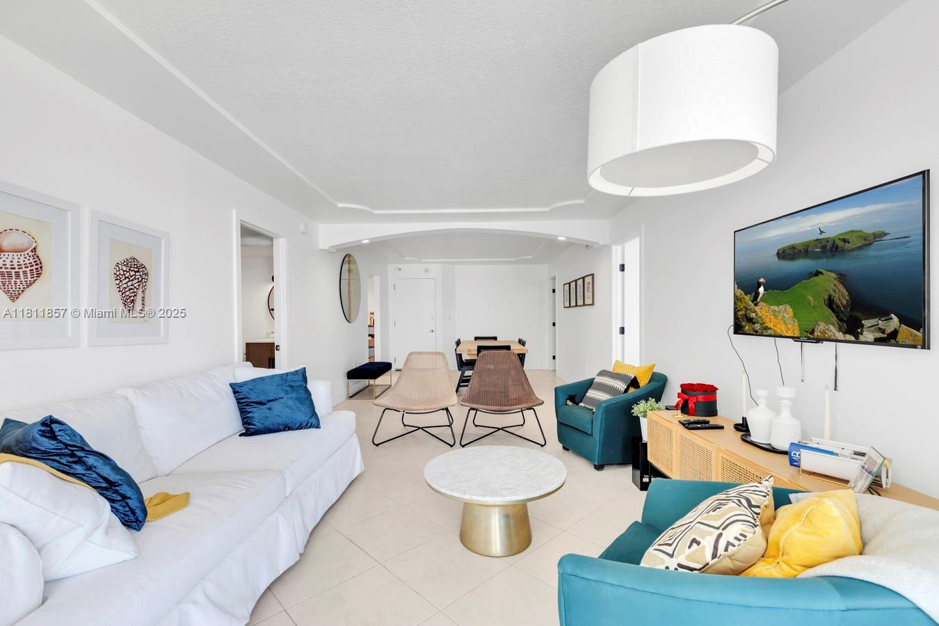 5701 Collins Ave 712