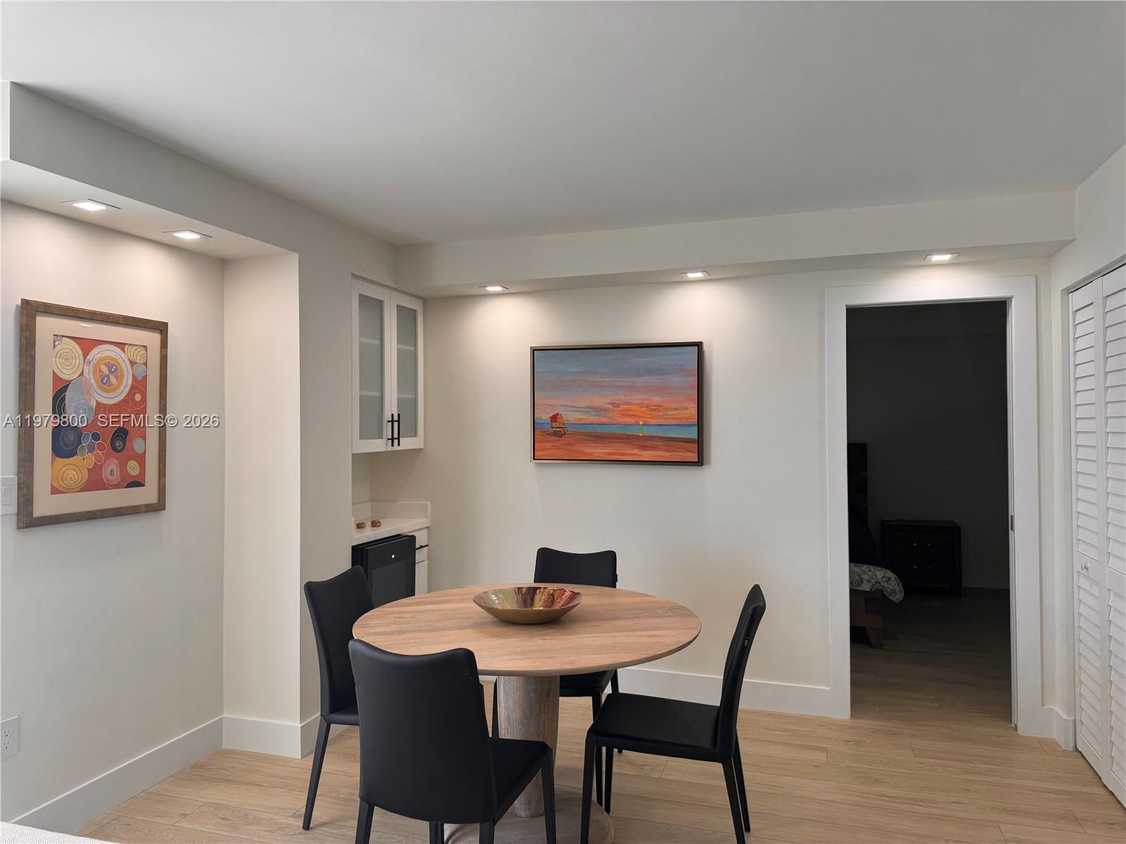 THE ROYAL CLUB CONDO - Residential Lease