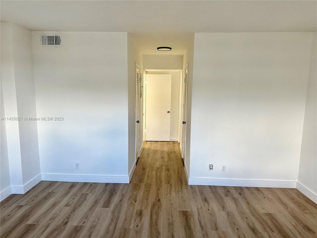 Photo of 610 NE 12th Ave #603, Hallandale Beach, FL 33009 (MLS # A11455021)