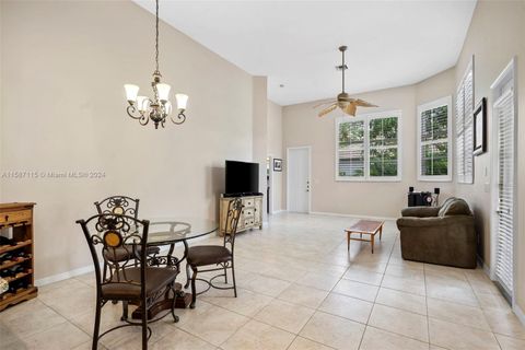 Single Family Residence in Davie FL 3808 Spanish Oak Pt Pt 10.jpg