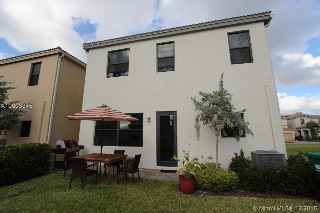 Champion Lakes - Residential