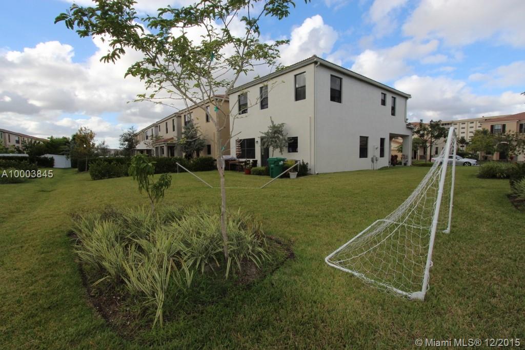 Champion Lakes - Residential