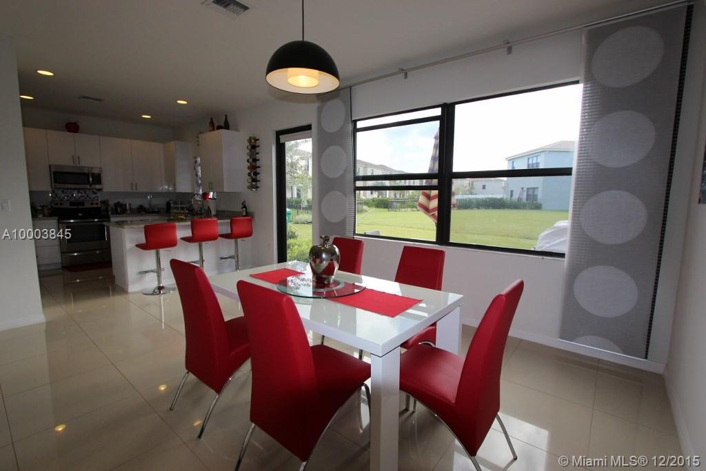 Champion Lakes - Residential
