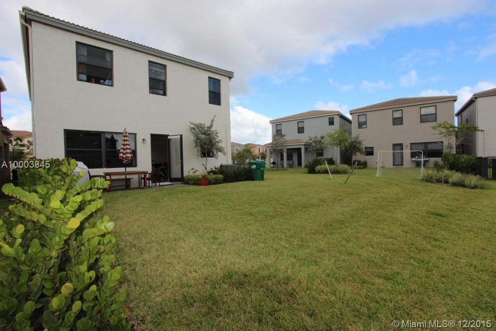 Champion Lakes - Residential