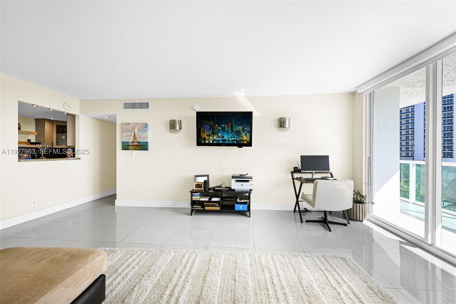 ARLEN HOUSE EAST CONDO - Residential