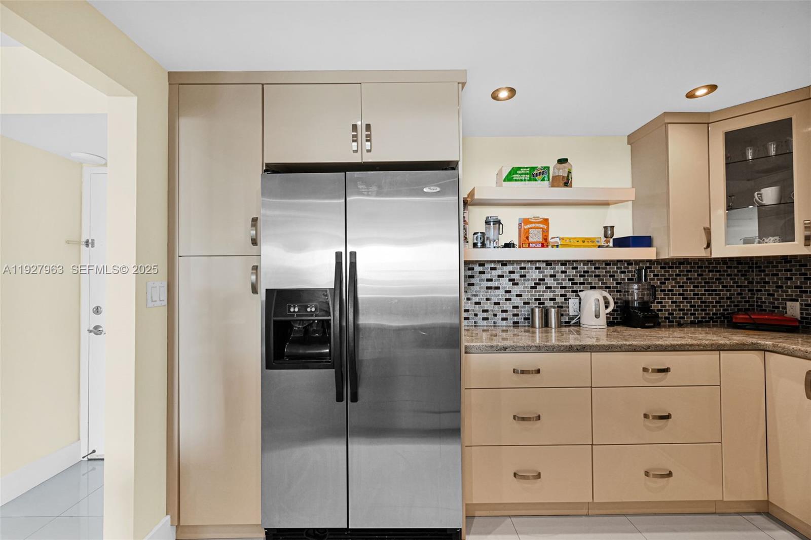 ARLEN HOUSE EAST CONDO - Residential