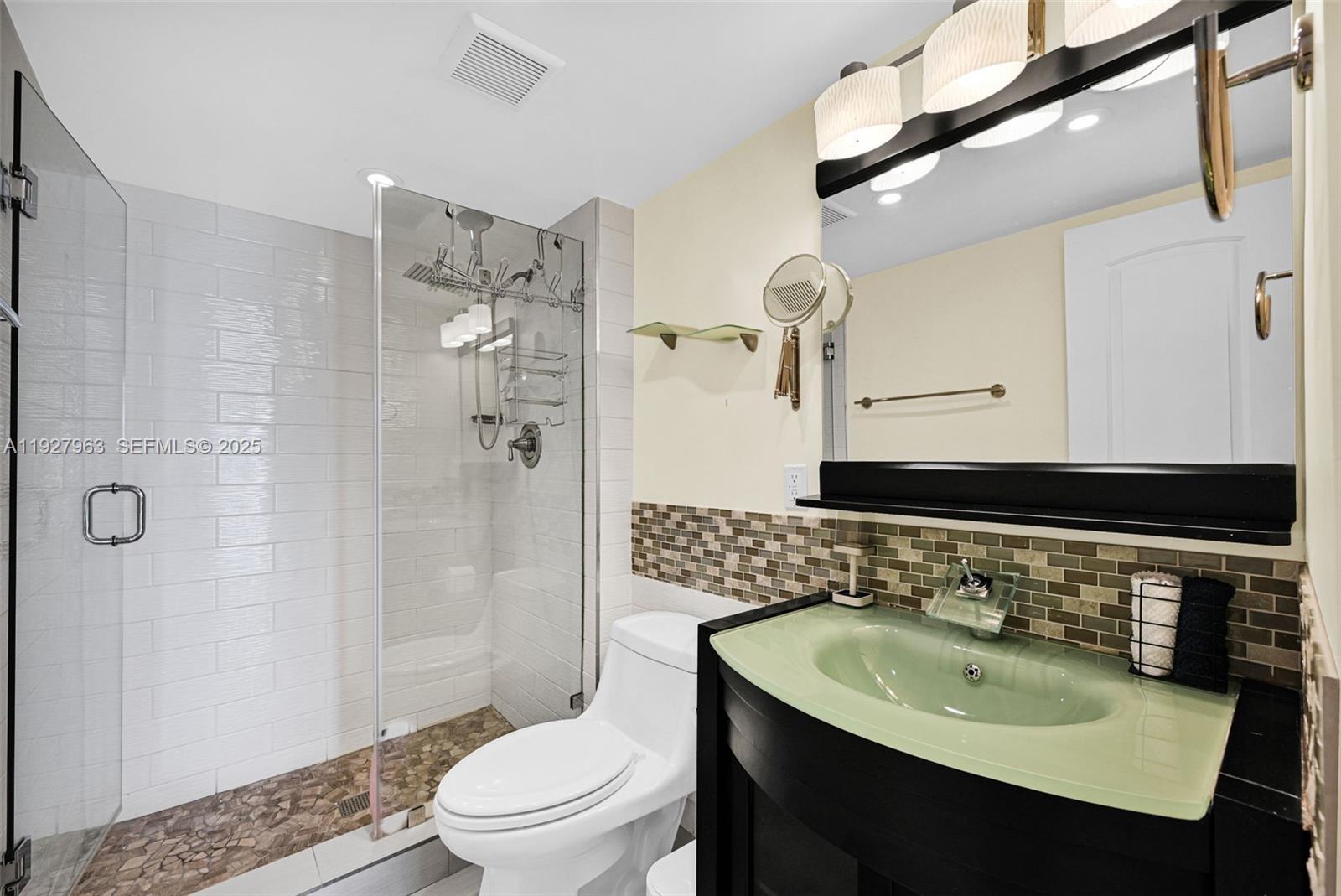 ARLEN HOUSE EAST CONDO - Residential