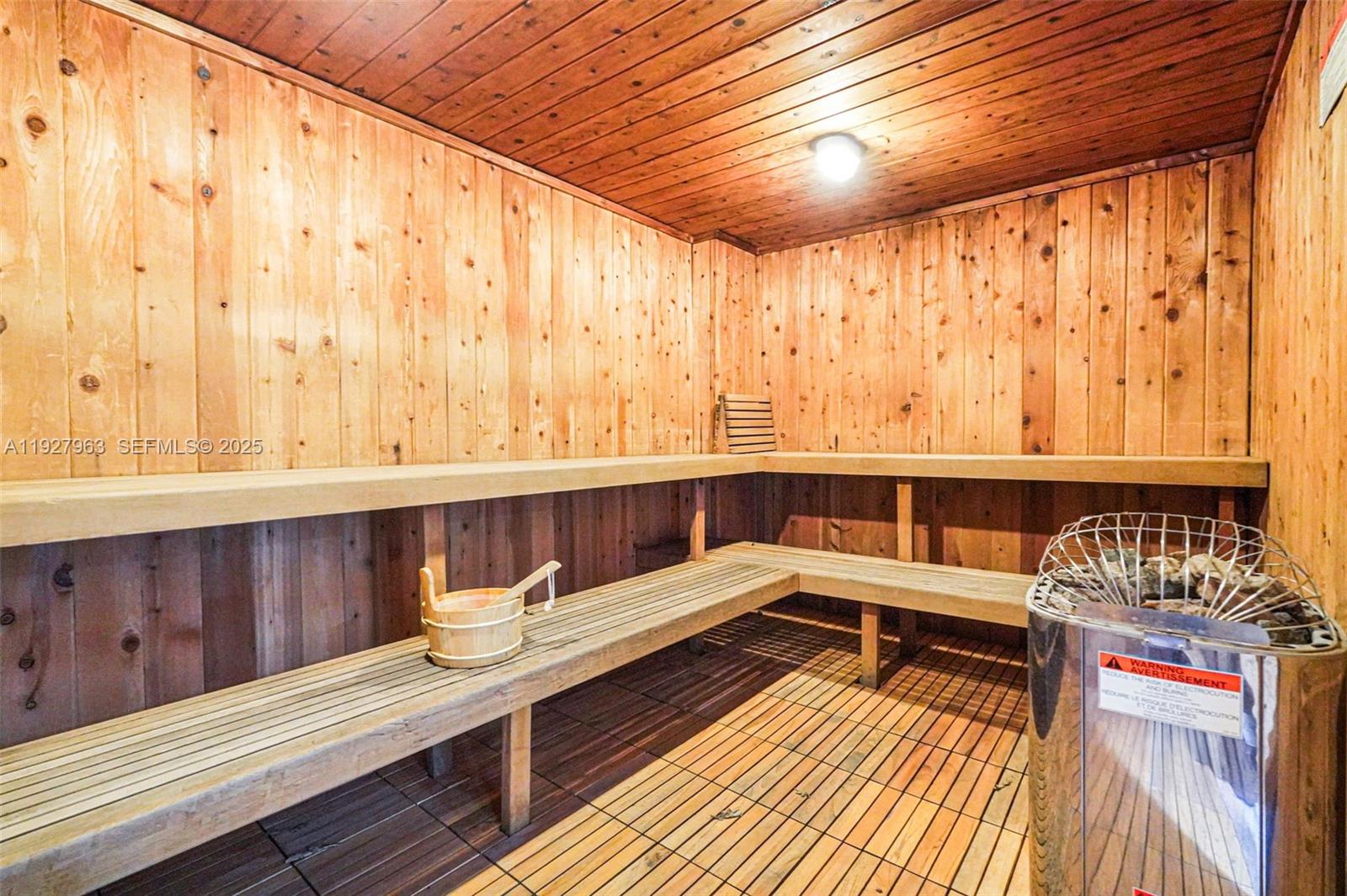 ARLEN HOUSE EAST CONDO - Residential