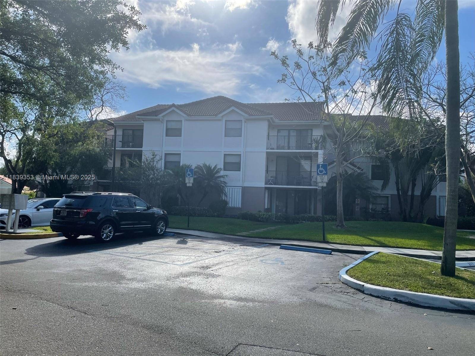 Beautiful and spacious 2bedrooms/2bathrooms located in the gated community of Grand Marquis. Featuring a beautiful and brand new kitchen. Apartment comes with 2 assigned parking spaces. Washer and dryer located within the unit! Community offers tennis court, pool and gym access. Water & sewer included in rent. Great location - nearby Sawgrass mall, restaurants and major highways access.