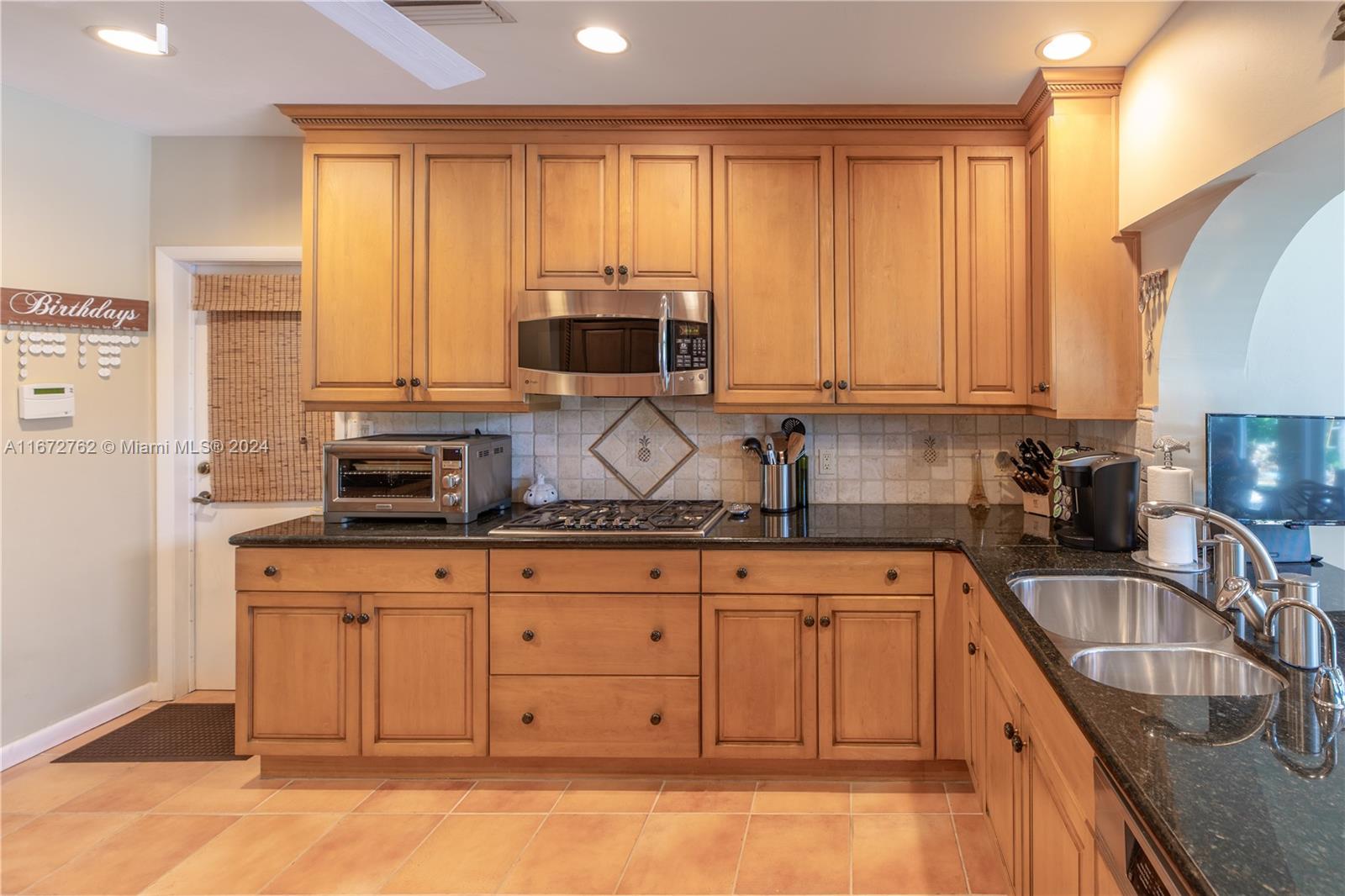 C GABLES RIVIERA SEC 12 - Residential
