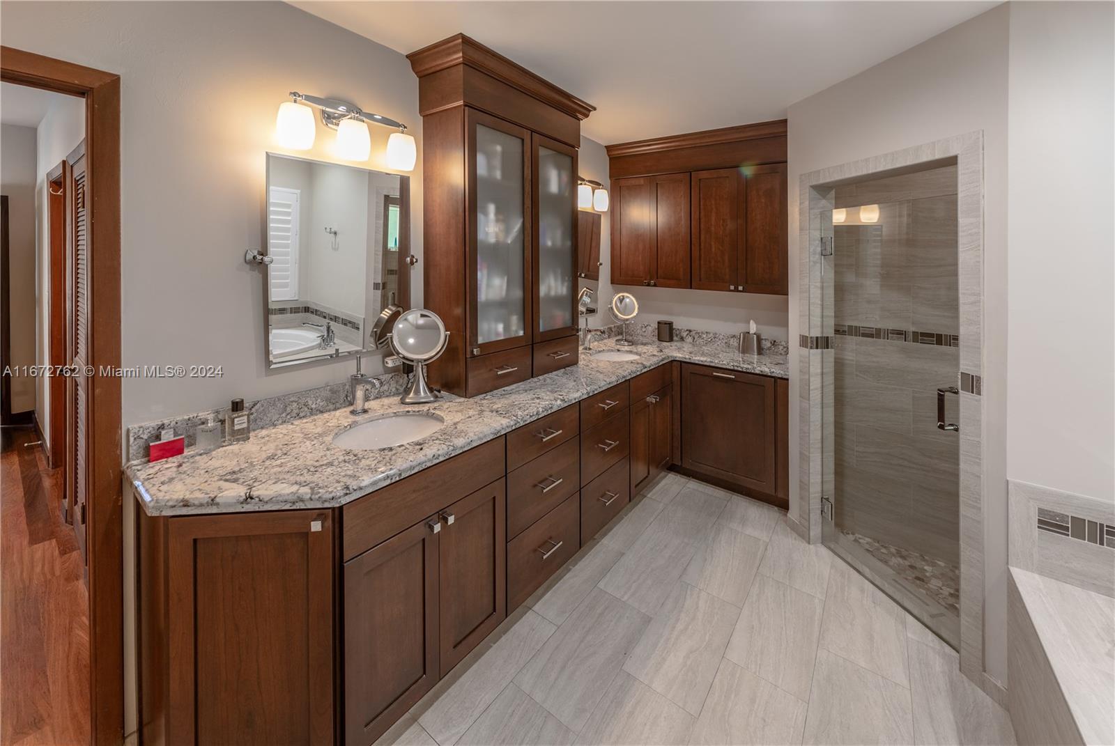 C GABLES RIVIERA SEC 12 - Residential