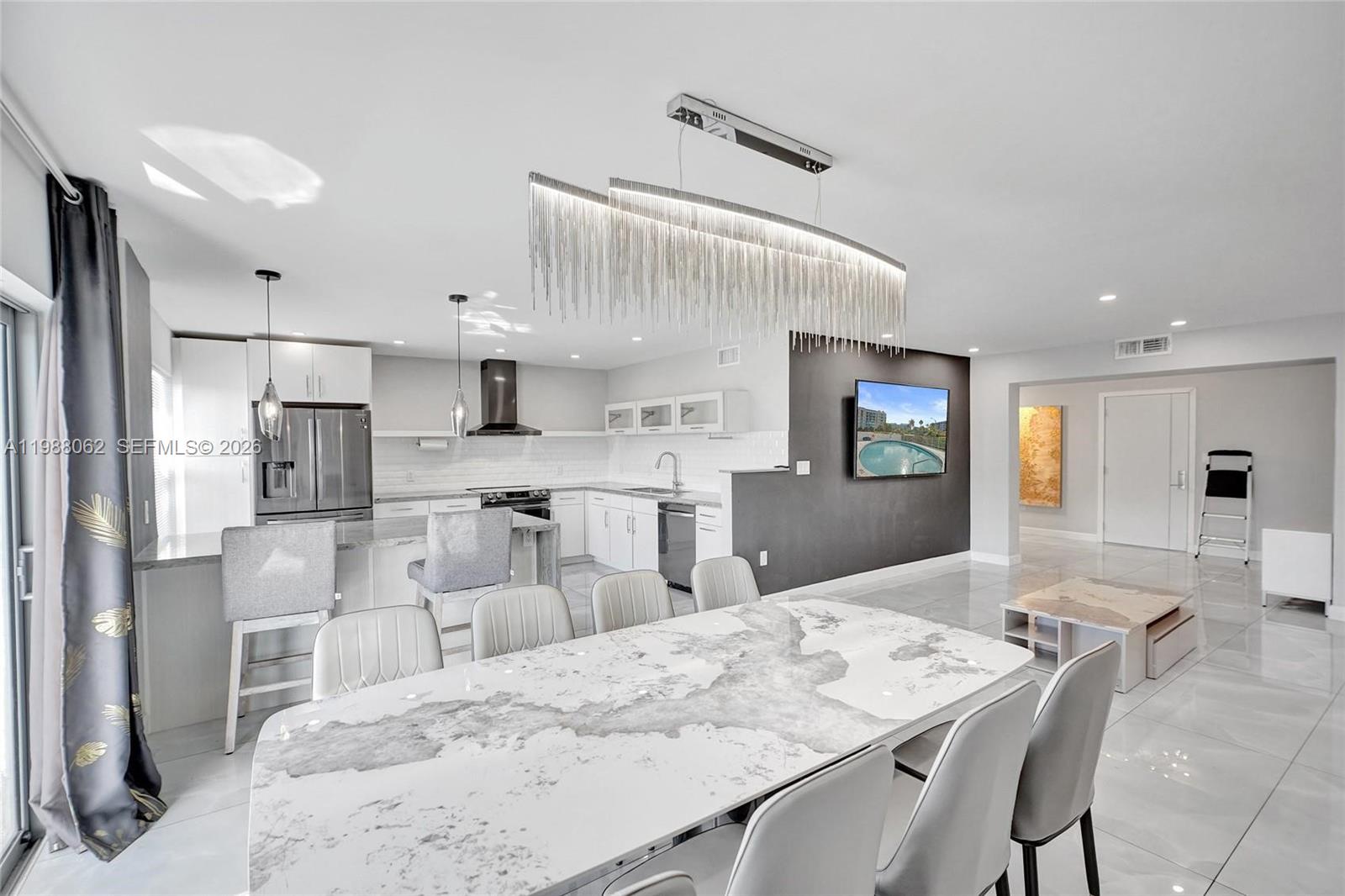 BERKSHIRE HOUSE CONDO - Residential Lease