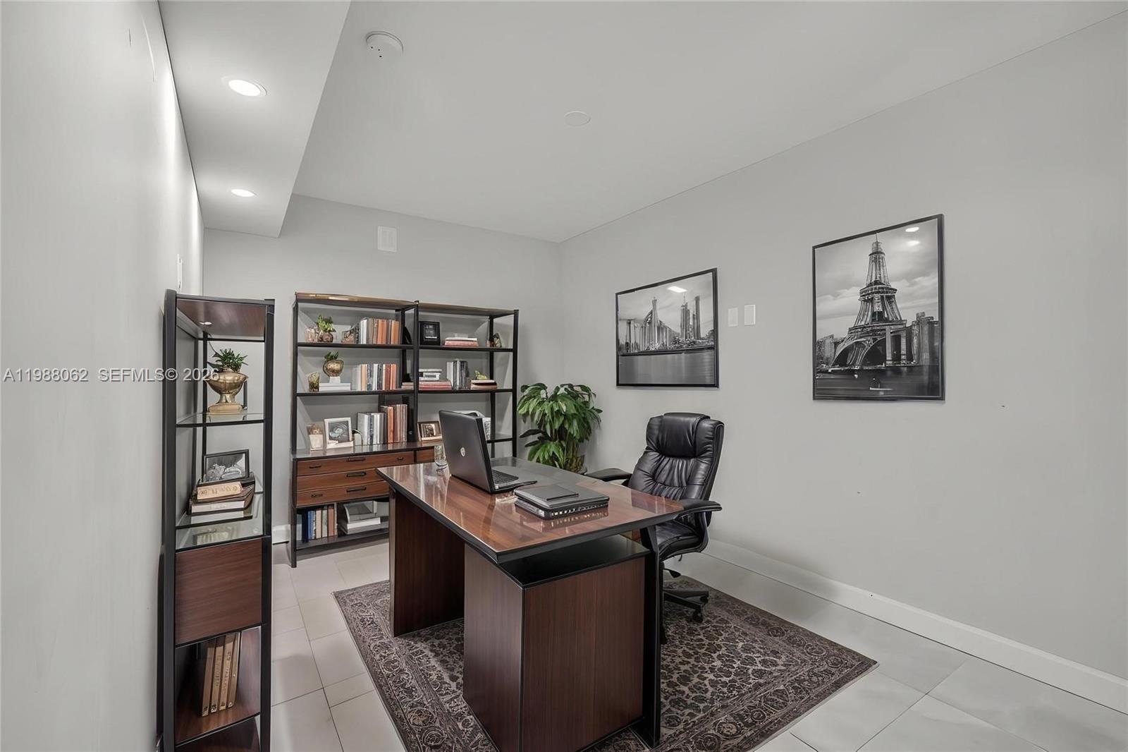 BERKSHIRE HOUSE CONDO - Residential Lease