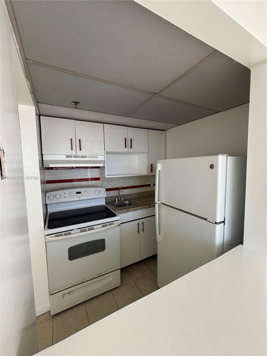 OCEAN BEACH ADDN NO 3 - Residential Lease