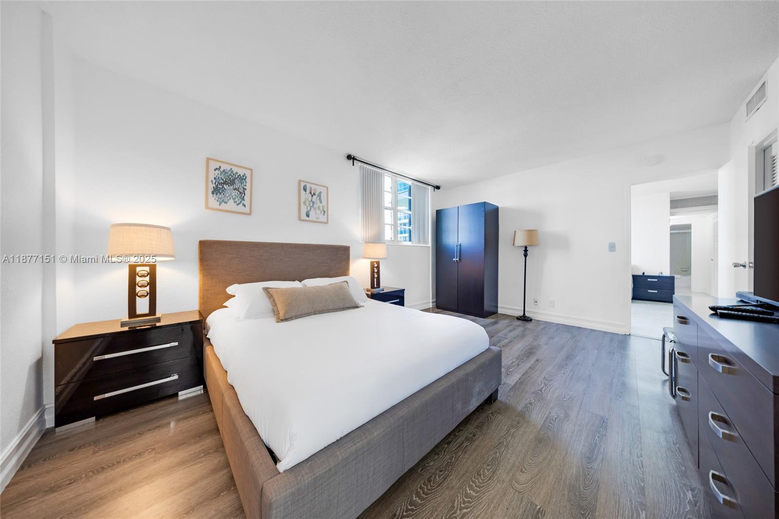 TIDES ON HOLLYWOOD BEACH - Residential