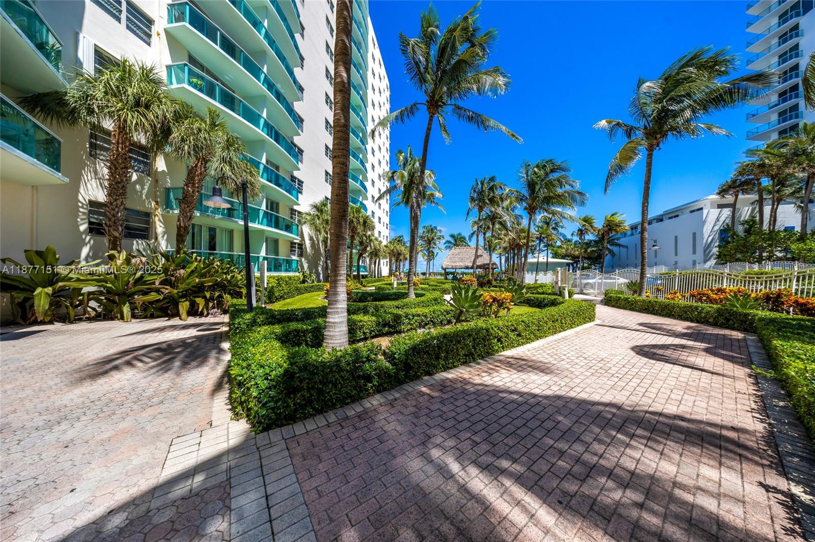 TIDES ON HOLLYWOOD BEACH - Residential