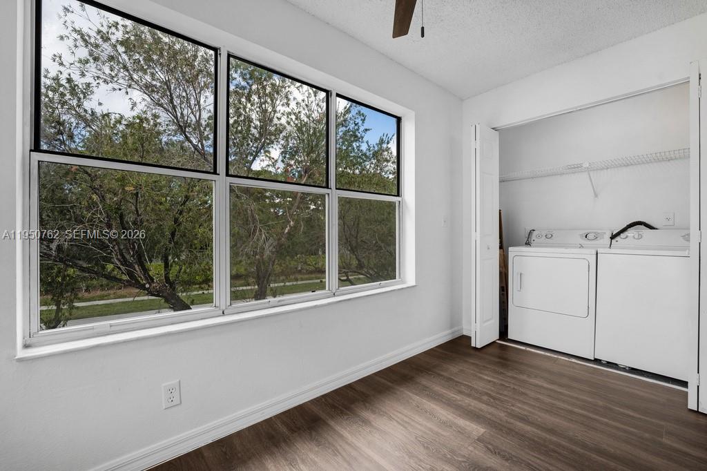 CORAL KEY CONDO - Residential