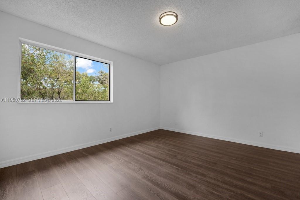 CORAL KEY CONDO - Residential