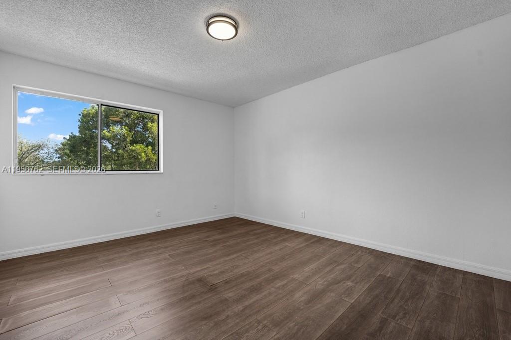 CORAL KEY CONDO - Residential