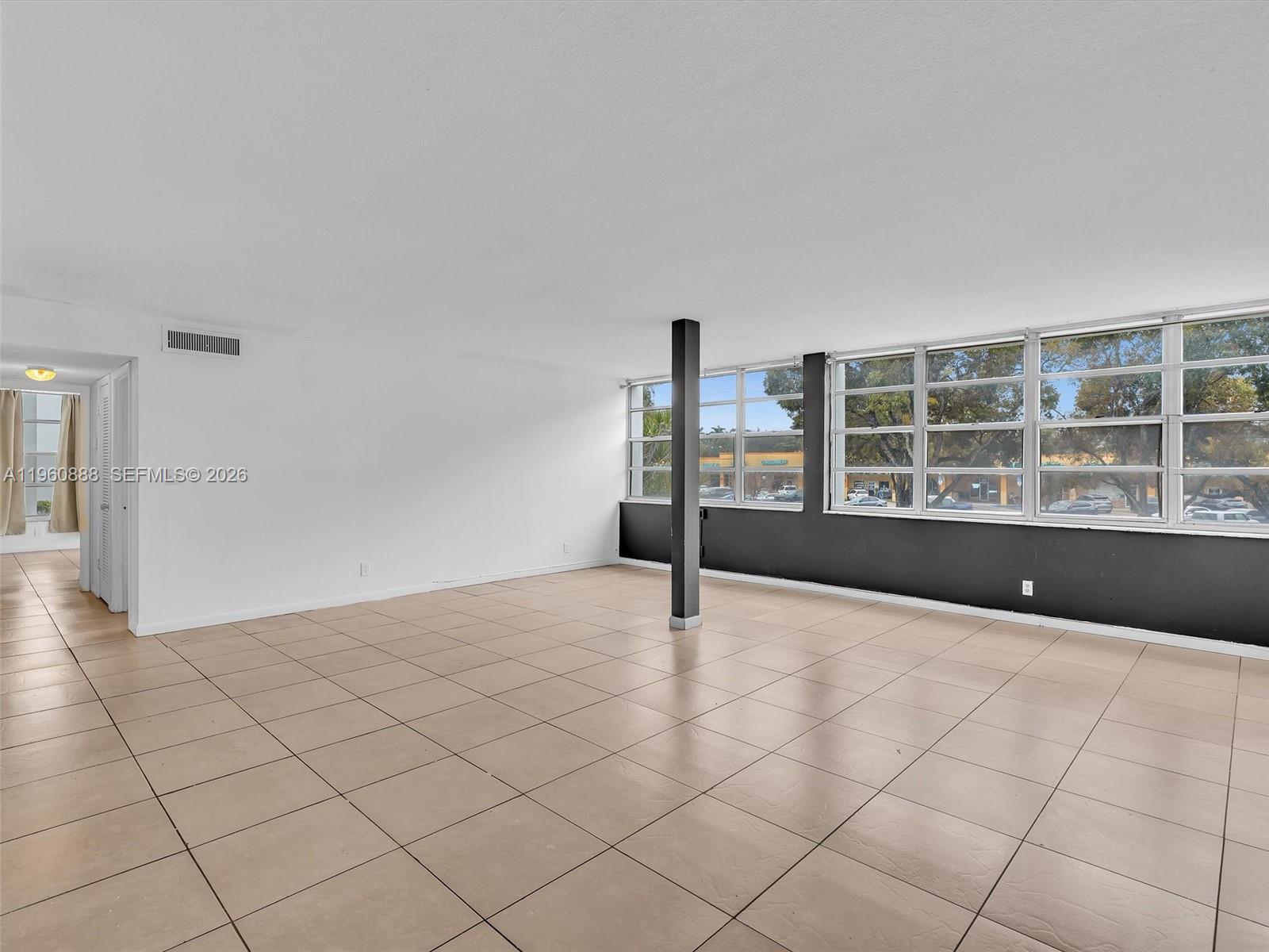 PLANTATION ROYAL SECTION - Residential