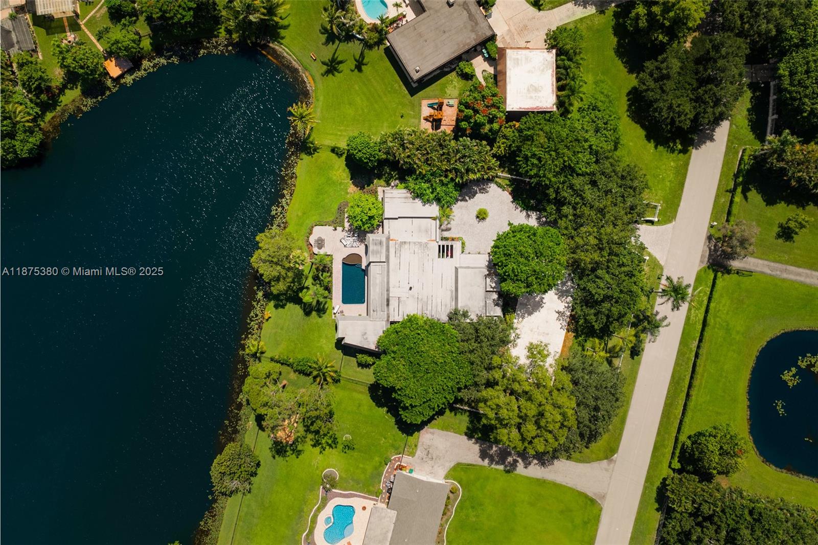 MARTHA BRIGHT FARMS - Residential