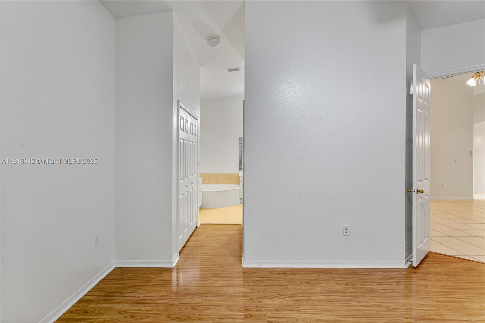 POD 3 AT MONARCH LAKES - Residential