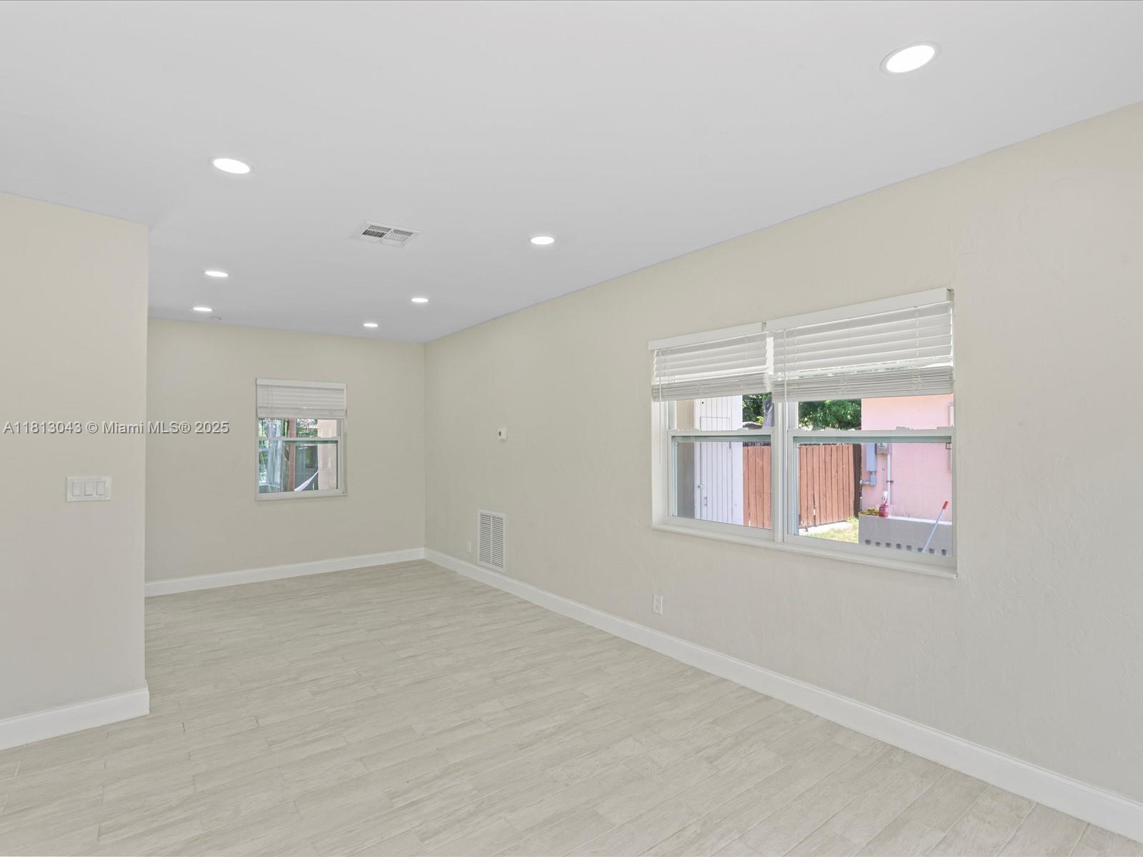 WOODLAND PARK AMD PLAT - Residential