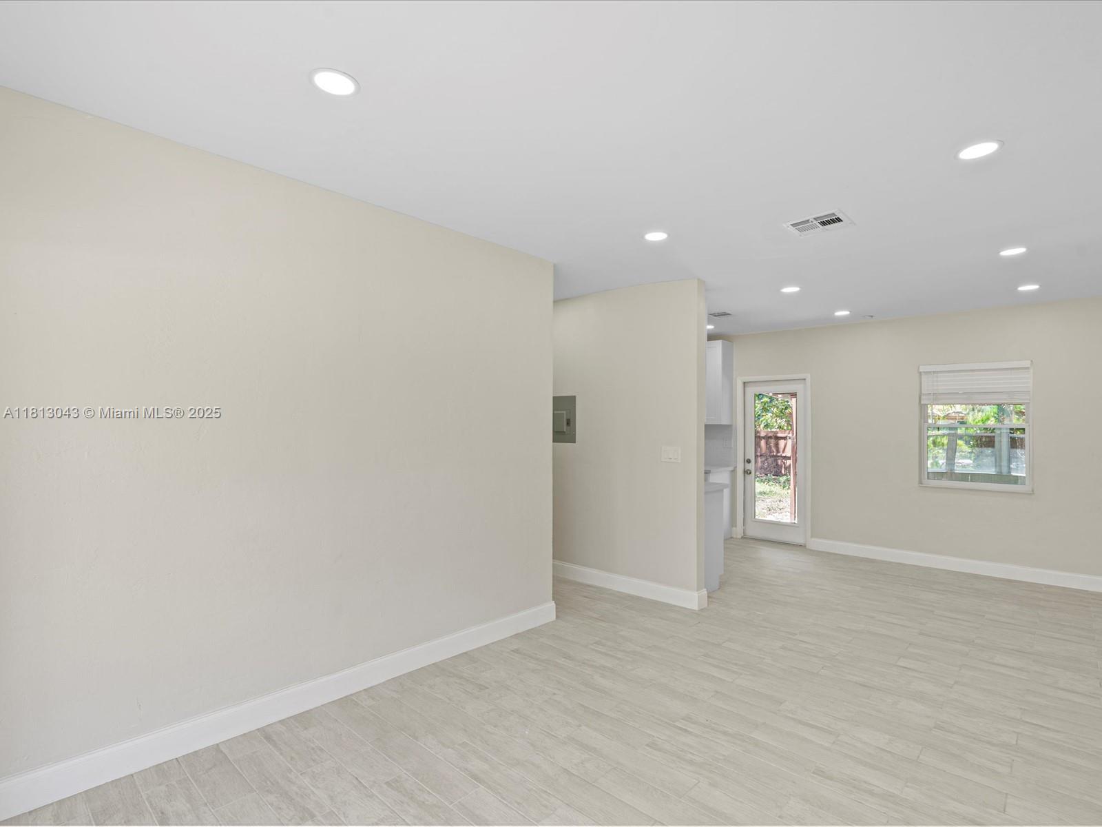 WOODLAND PARK AMD PLAT - Residential