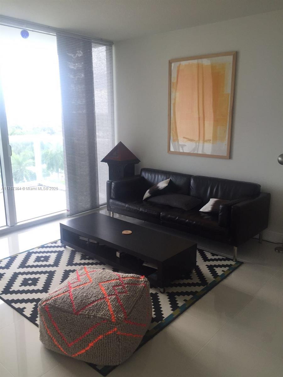 1871 Nw S River Dr 1704, Miami, Broward County, Florida - 1 Bedrooms  
1 Bathrooms - 