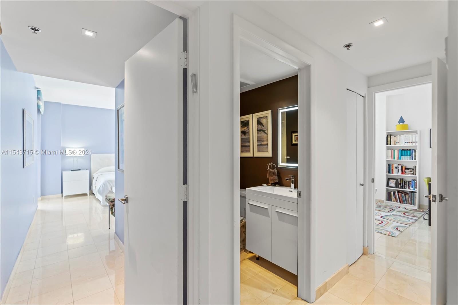 LA TOUR CONDO - Residential Lease