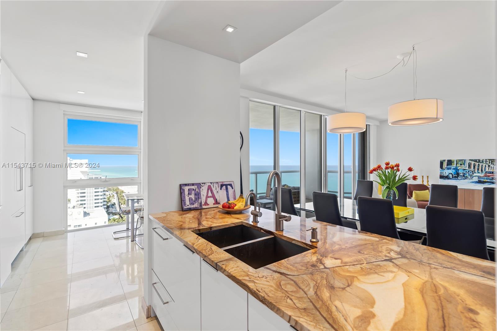 LA TOUR CONDO - Residential Lease