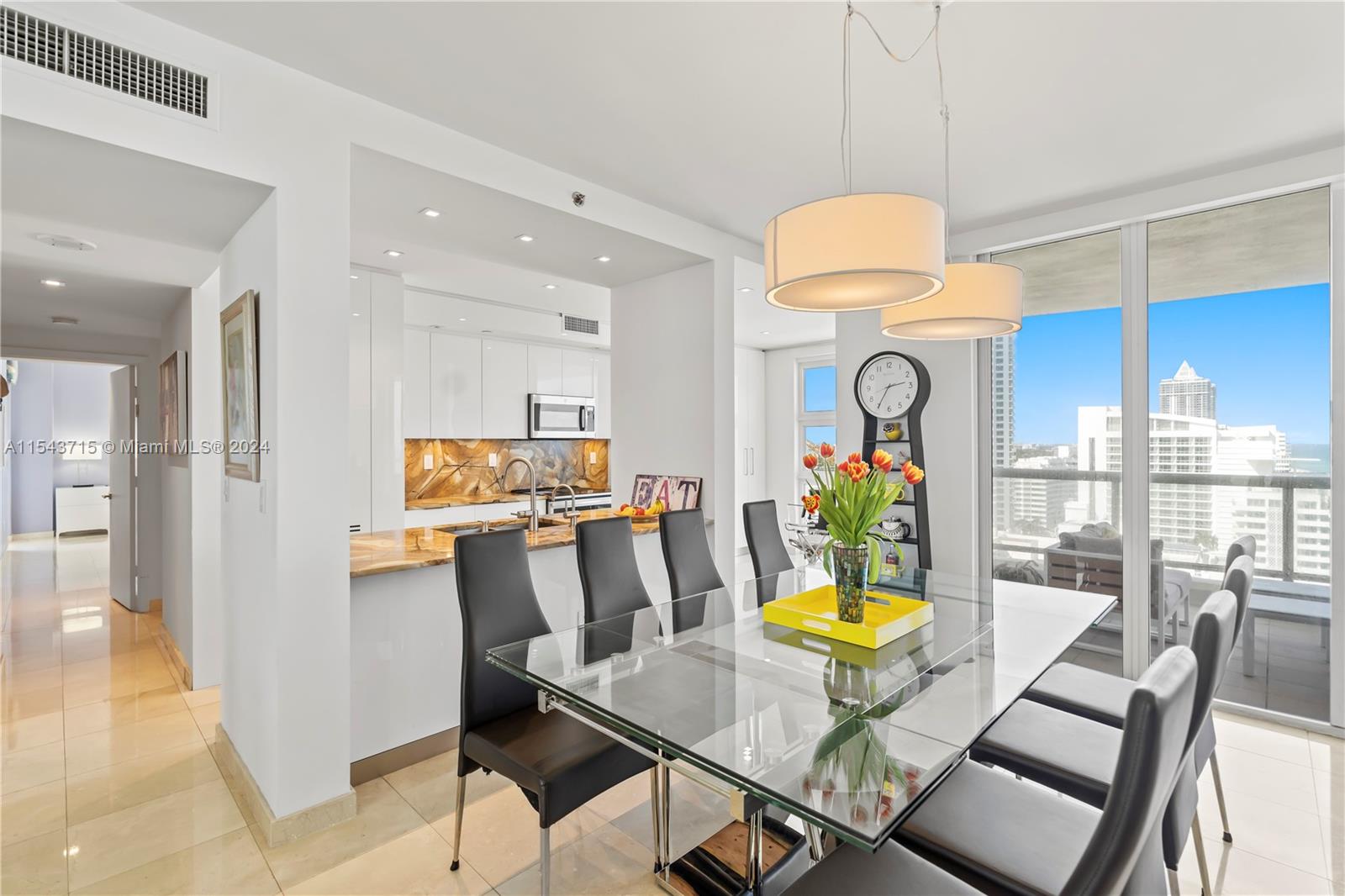 LA TOUR CONDO - Residential Lease