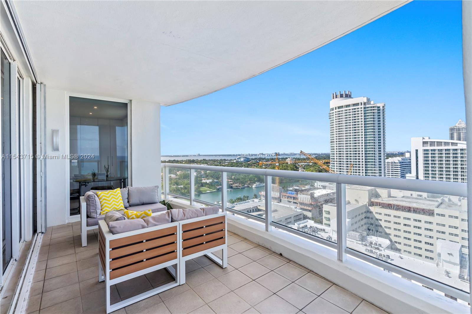 LA TOUR CONDO - Residential Lease