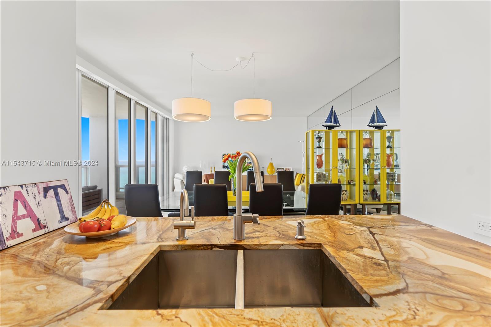 LA TOUR CONDO - Residential Lease
