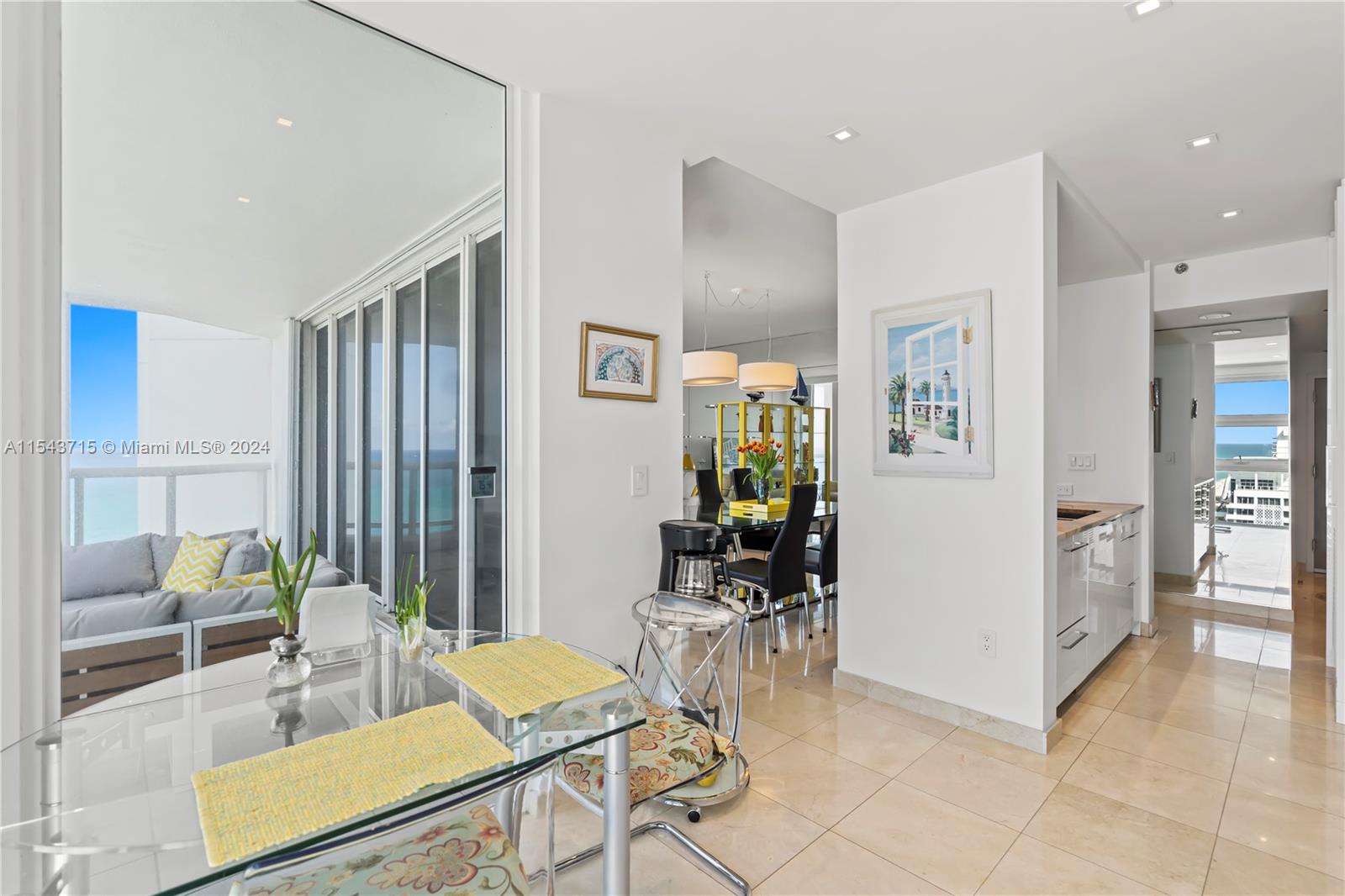LA TOUR CONDO - Residential Lease