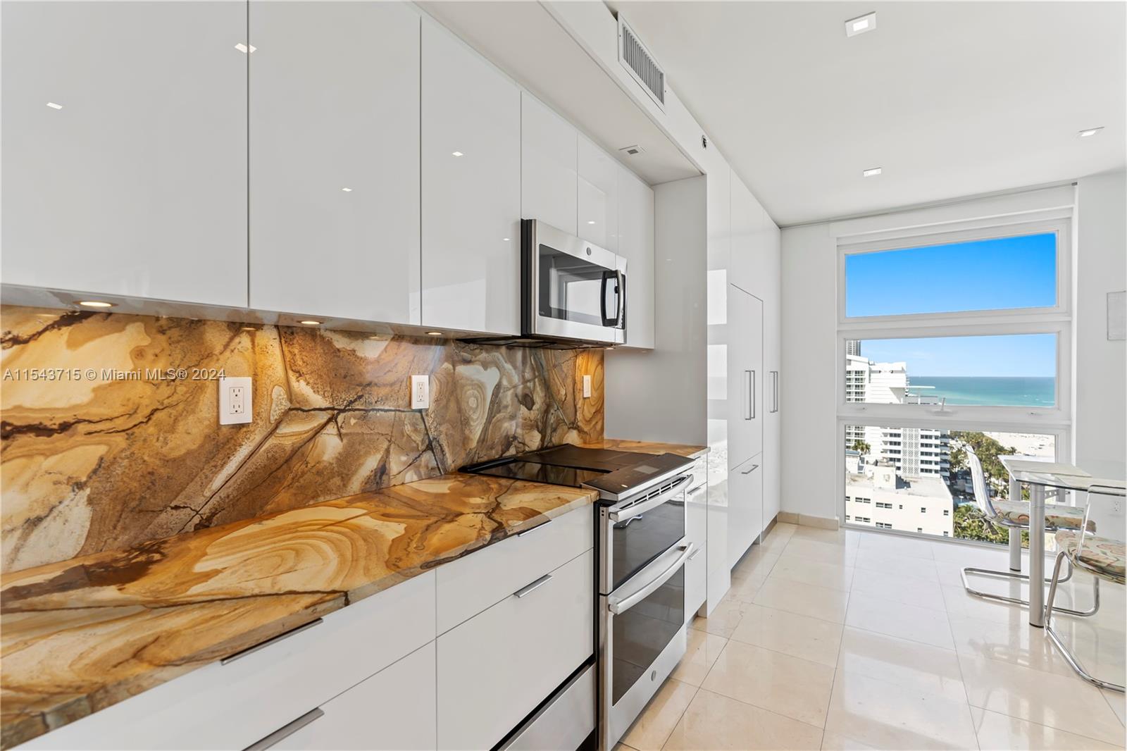 LA TOUR CONDO - Residential Lease