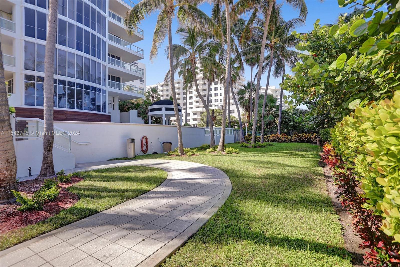 LA TOUR CONDO - Residential Lease