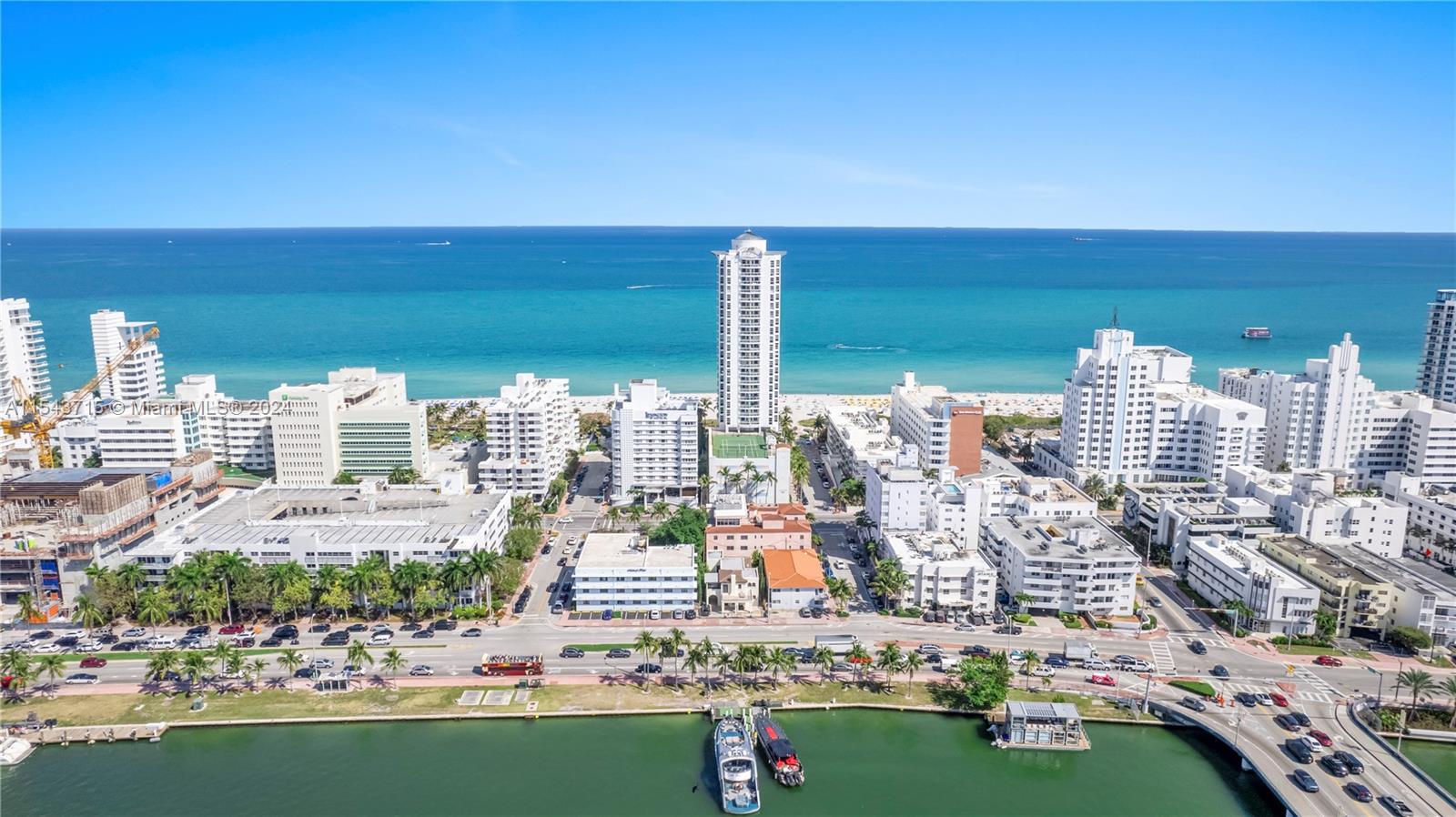 LA TOUR CONDO - Residential Lease