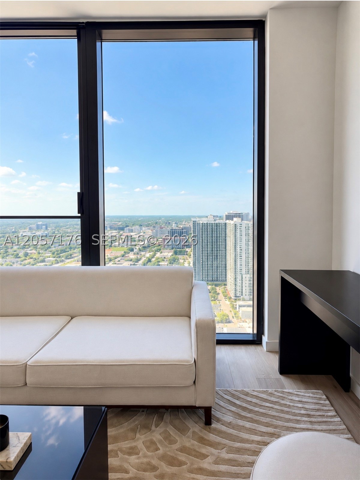 20 NE 11TH St 3712B