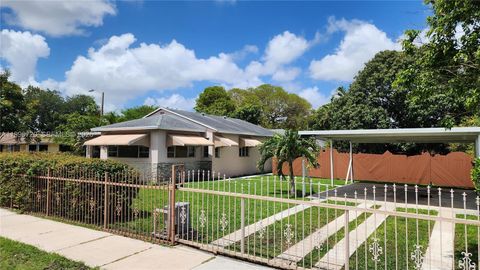 795 NW 42nd St Miami FL 33127