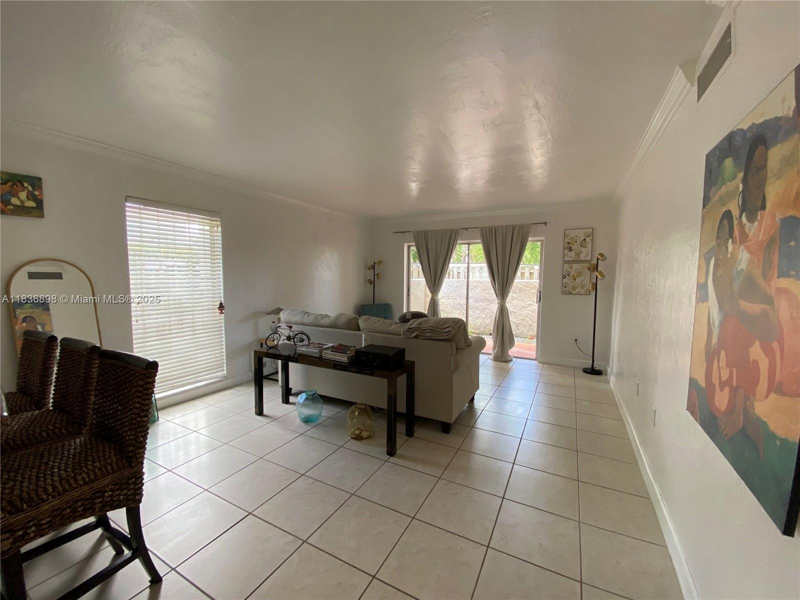 DADELAND GROVE CONDO - Residential