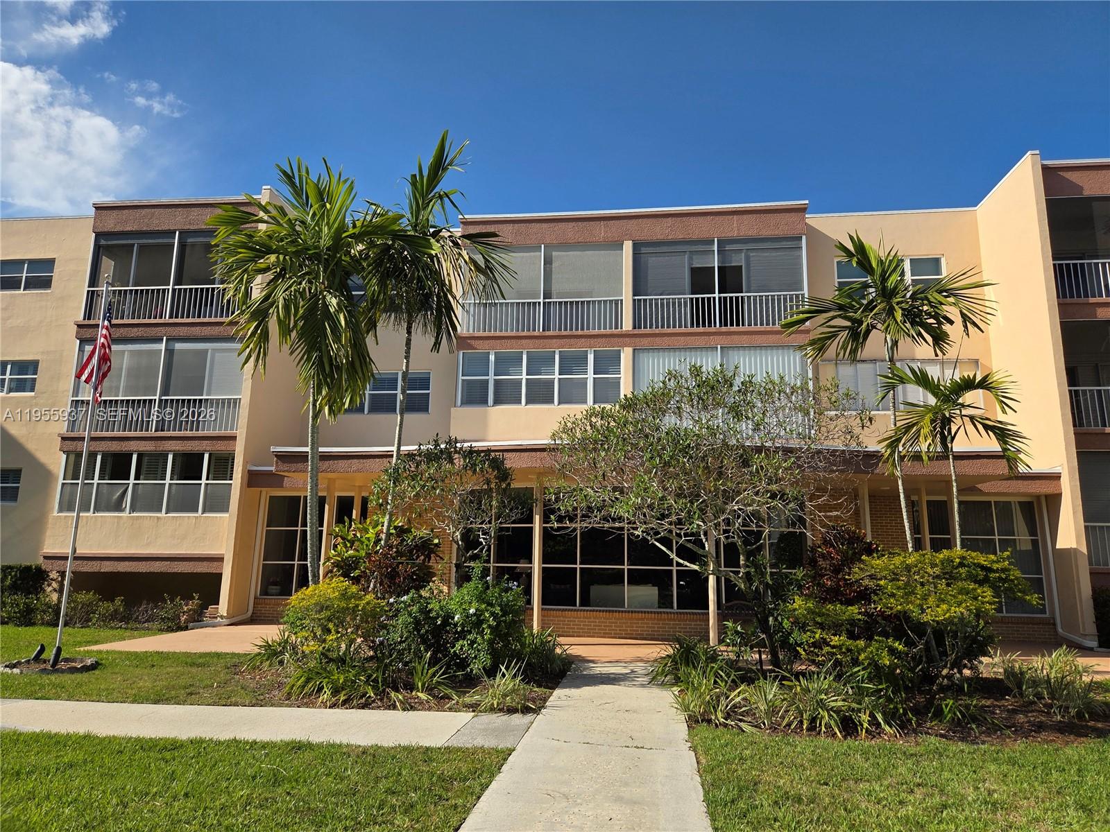 PLANTATION TERRACE CONDO - Residential