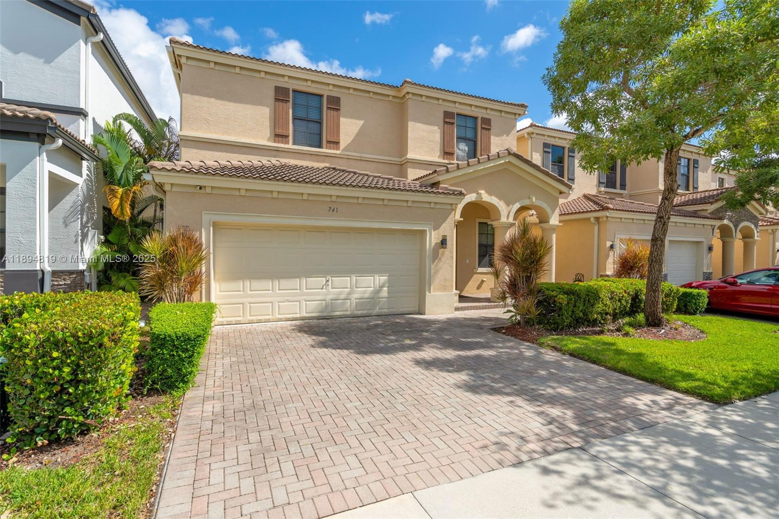 View photos, virtual tours, details...